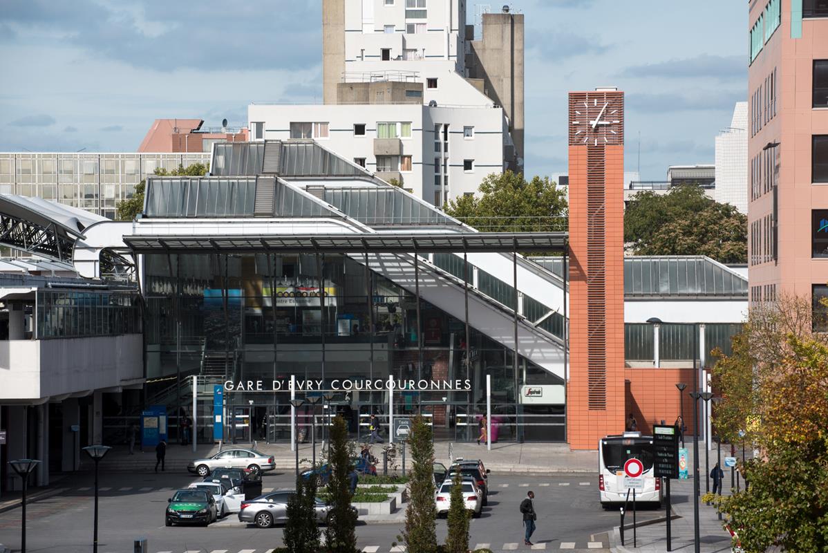 AMI - Evry Courcouronnes - Toutes activités hors restauration